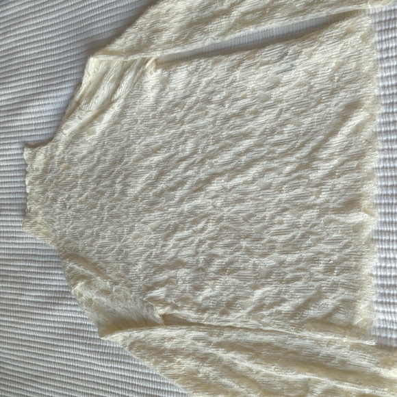 Easy Clothes Lace Long Sleeve 🤍 - Picture 6 of 8